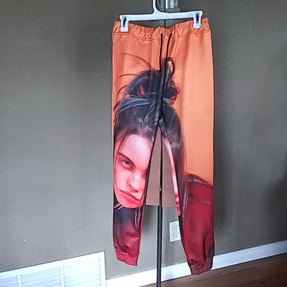 Billie Eilish sweatpants XL lightweight sweats